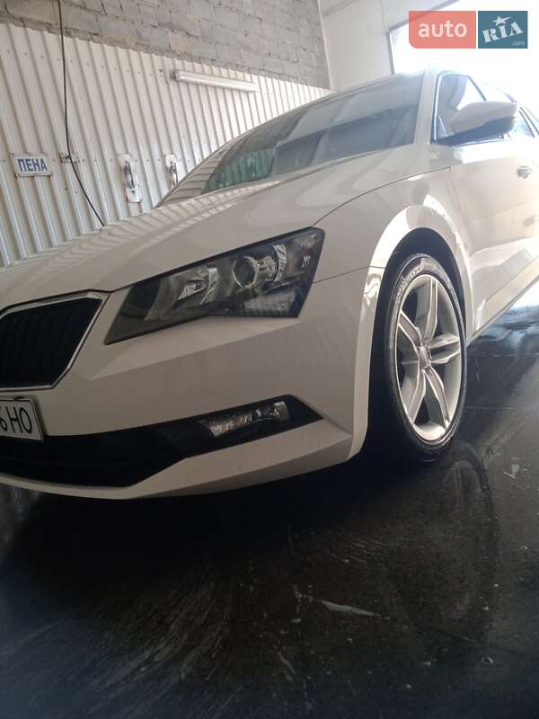 Универсал Skoda Superb 2016 в Кривом Роге фото 10 Универсал Skoda Superb 2016 в Кривом Роге