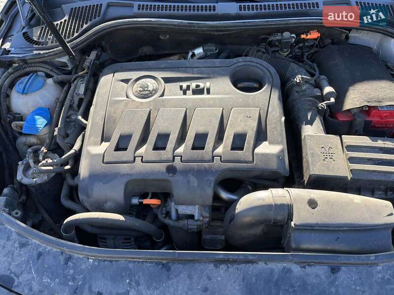 Универсал Skoda Superb 2010 в Трускавце