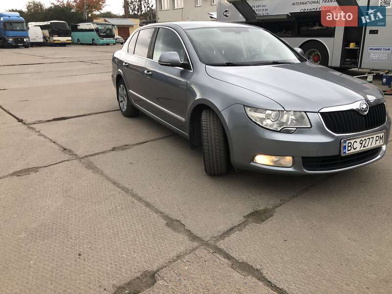 Ліфтбек Skoda Superb 2012 в Львові