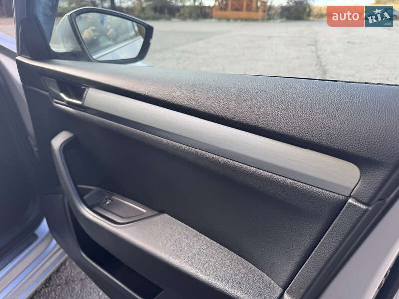 Лифтбек Skoda Superb 2016 в Хмельницком фото 23 Лифтбек Skoda Superb 2016 в Хмельницком