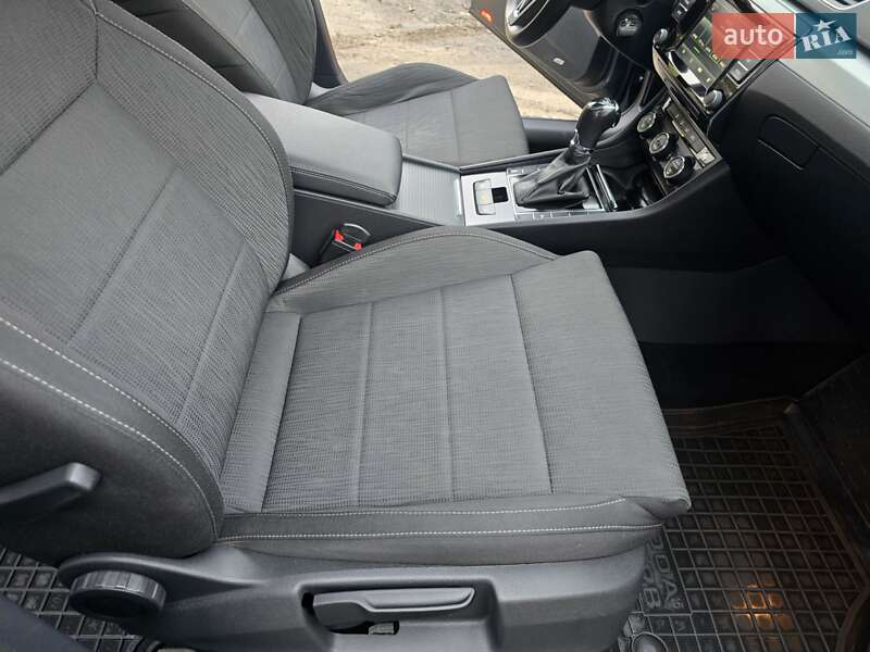 Універсал Skoda Superb 2015 в Києві фото 43 Універсал Skoda Superb 2015 в Києві