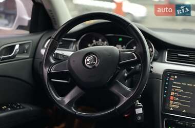 Лифтбек Skoda Superb 2013 в 