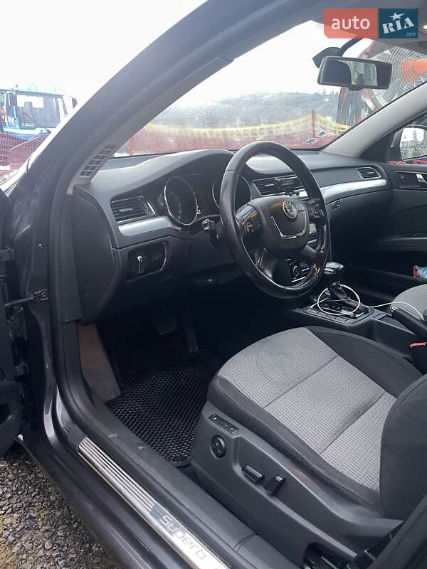 Универсал Skoda Superb 2011 в Ужгороде фото 8 Универсал Skoda Superb 2011 в Ужгороде