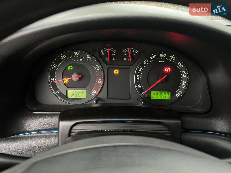 Ліфтбек Skoda Superb 2006 в Дніпрі