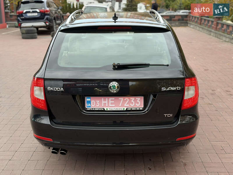 Універсал Skoda Superb 2012 в Рівному