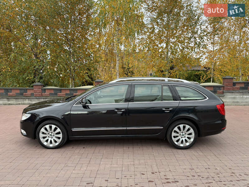 Універсал Skoda Superb 2012 в Рівному