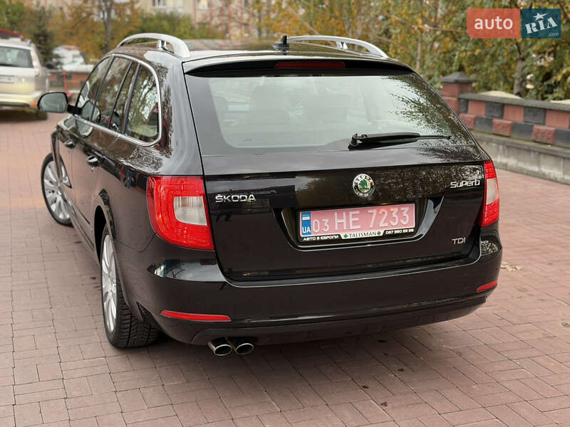 Універсал Skoda Superb 2012 в Рівному