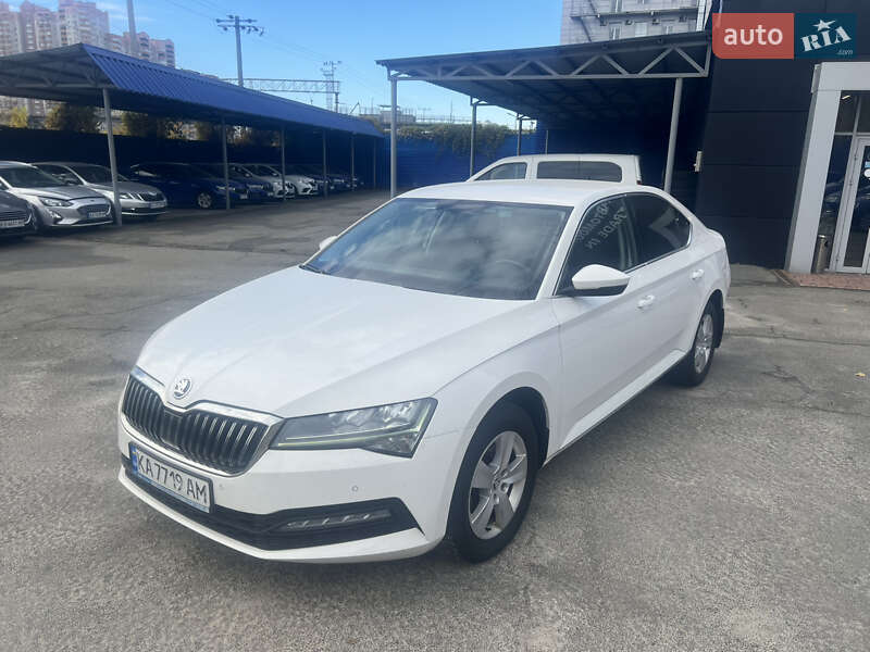 Лифтбек Skoda Superb 2020 в Киеве фото 17 Лифтбек Skoda Superb 2020 в Киеве