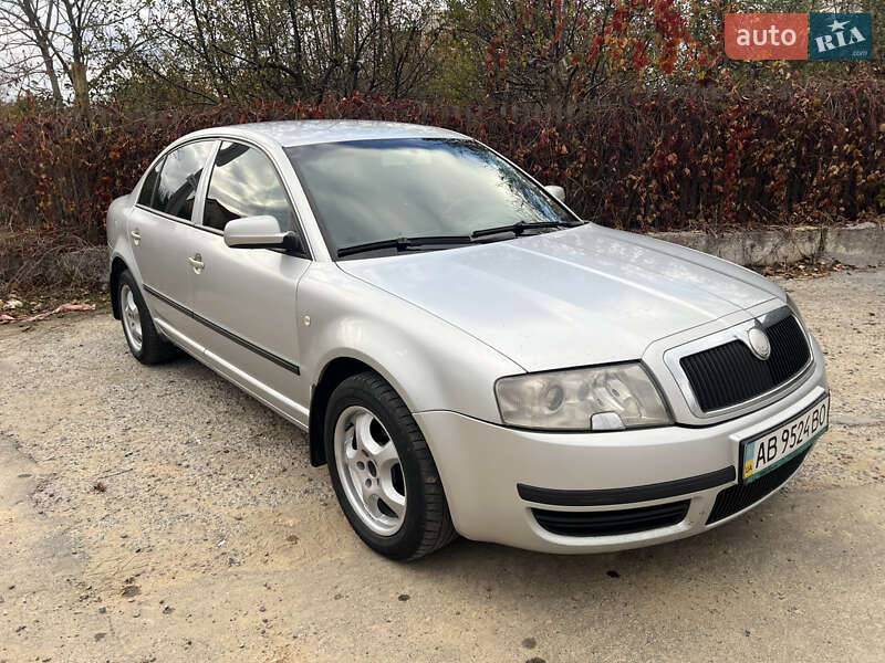 Ліфтбек Skoda Superb 2004 в Вінниці