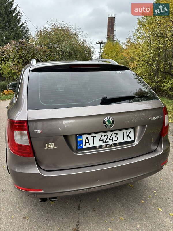 Универсал Skoda Superb 2010 в Ивано-Франковске