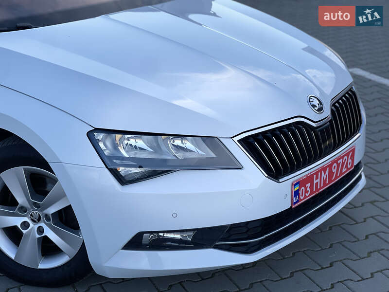 Универсал Skoda Superb 2017 в Нововолынске фото 2 Универсал Skoda Superb 2017 в Нововолынске