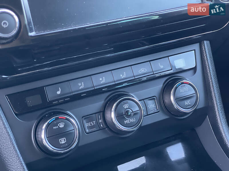 Универсал Skoda Superb 2017 в Нововолынске фото 33 Универсал Skoda Superb 2017 в Нововолынске