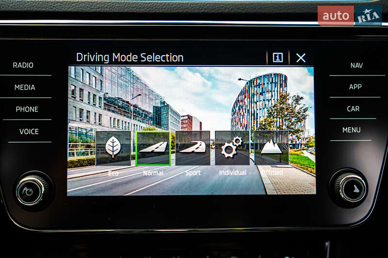 Универсал Skoda Superb 2020 в Луцке фото 94 Универсал Skoda Superb 2020 в Луцке