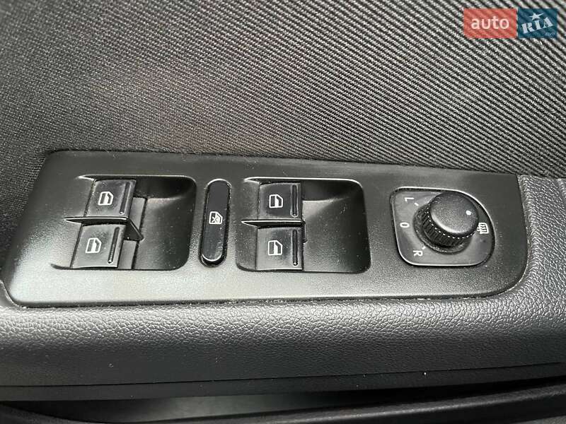 Универсал Skoda Superb 2014 в Киеве фото 15 Универсал Skoda Superb 2014 в Киеве