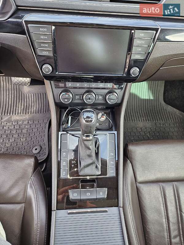 Лифтбек Skoda Superb 2016 в Ивано-Франковске