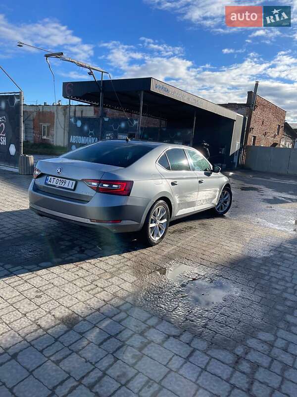 Лифтбек Skoda Superb 2015 в Ивано-Франковске фото 2 Лифтбек Skoda Superb 2015 в Ивано-Франковске