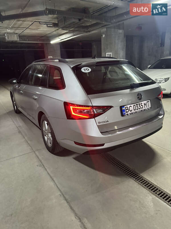 Универсал Skoda Superb 2016 в Львове фото 3 Универсал Skoda Superb 2016 в Львове