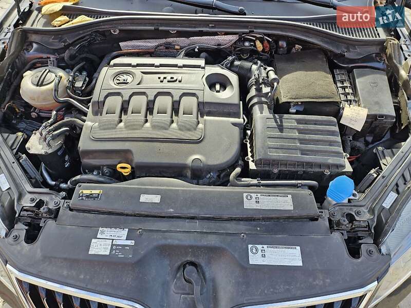 Лифтбек Skoda Superb 2016 в Ивано-Франковске