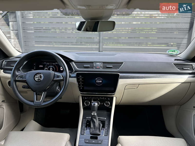 Ліфтбек Skoda Superb 2019 в Луцьку