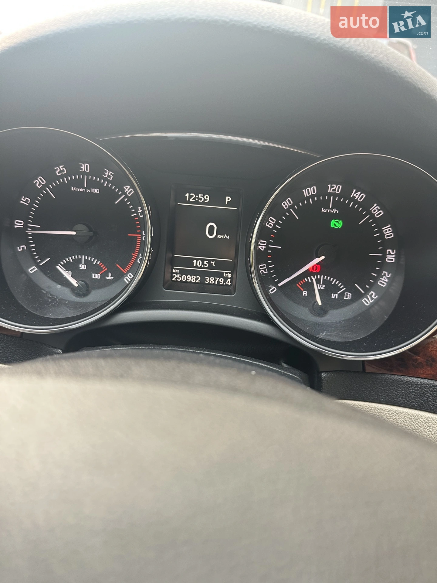 2011 Skoda Superb - мініатюра 12