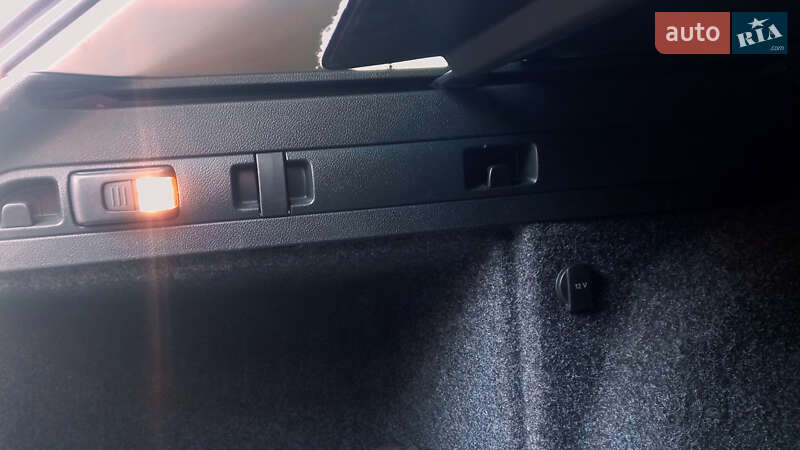 Універсал Skoda Superb 2014 в Києві