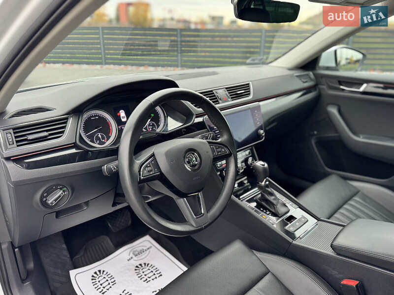 Лифтбек Skoda Superb 2017 в Мукачево