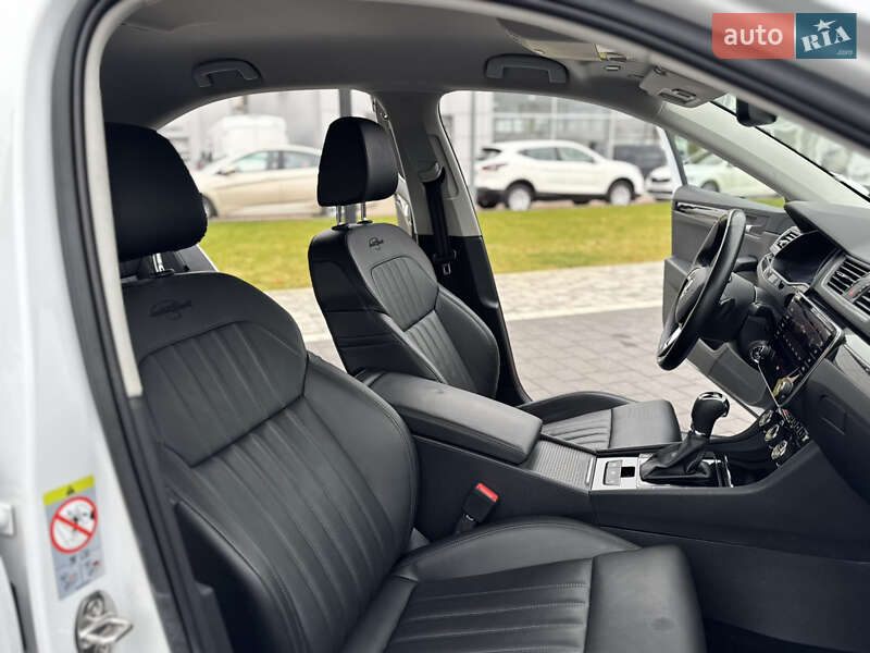 Лифтбек Skoda Superb 2017 в Мукачево