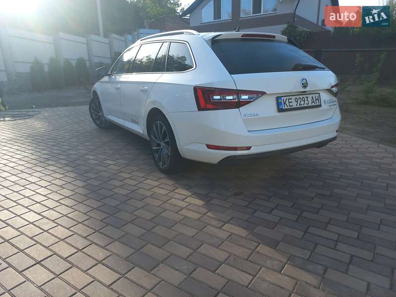Универсал Skoda Superb 2019 в Днепре