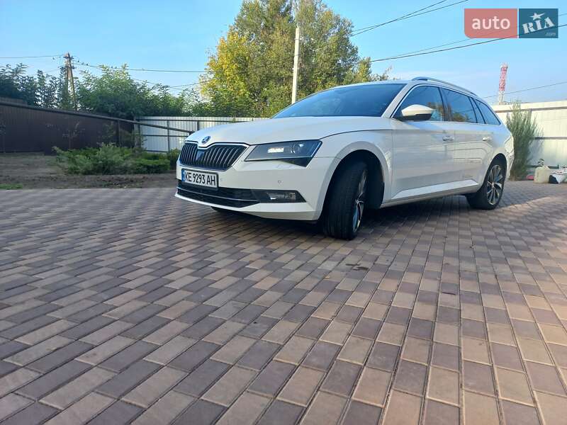 Универсал Skoda Superb 2019 в Днепре