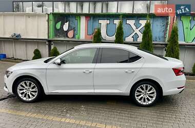 Лифтбек Skoda Superb 2020 в Пустомытах