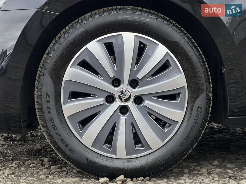 Универсал Skoda Superb 2021 в Луцке