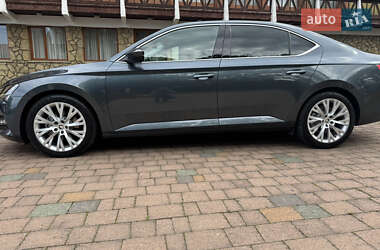Лифтбек Skoda Superb 2020 в Ивано-Франковске