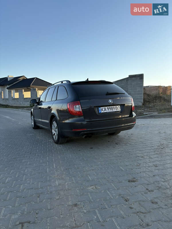 Універсал Skoda Superb 2011 в Рівному фото 9 Універсал Skoda Superb 2011 в Рівному