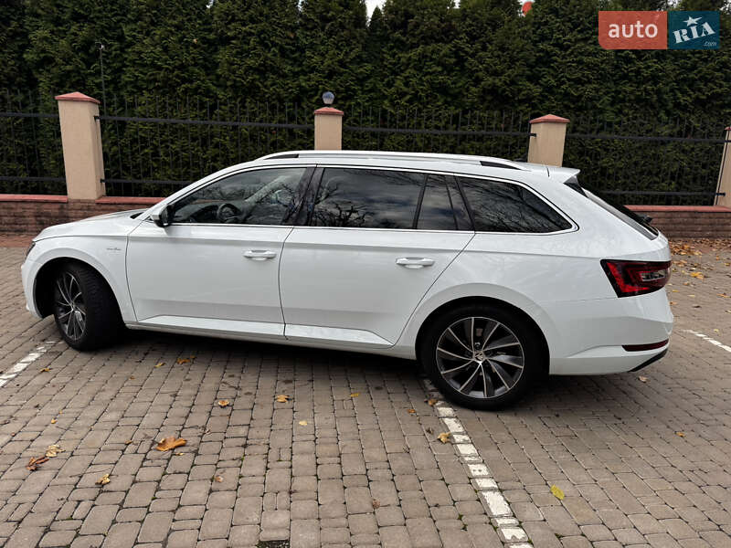 Универсал Skoda Superb 2015 в Василькове