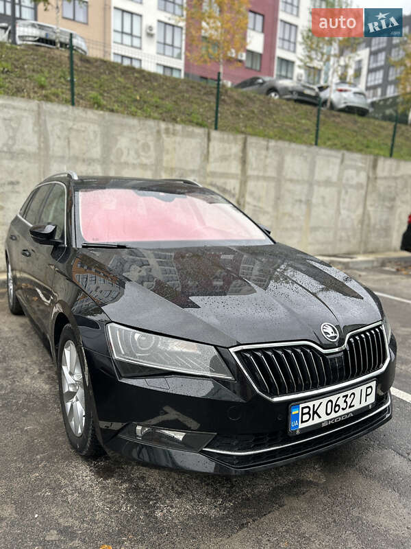 Універсал Skoda Superb 2018 в Рівному