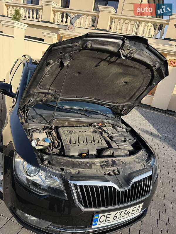 Универсал Skoda Superb 2013 в Кицмани