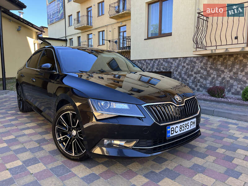 Ліфтбек Skoda Superb 2017 в Дрогобичі