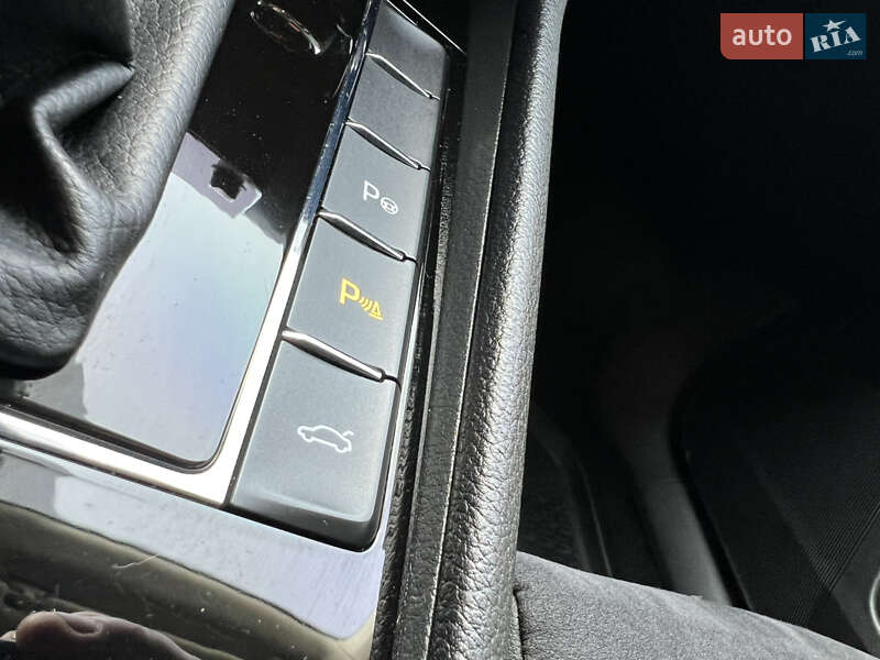 Ліфтбек Skoda Superb 2017 в Дрогобичі