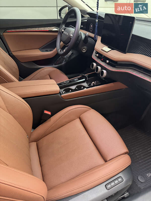 Лифтбек Skoda Superb 2025 в Киеве