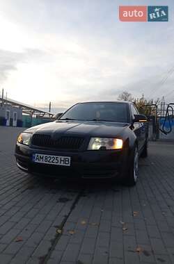 Ліфтбек Skoda Superb 2007 в Нових Петрівцях