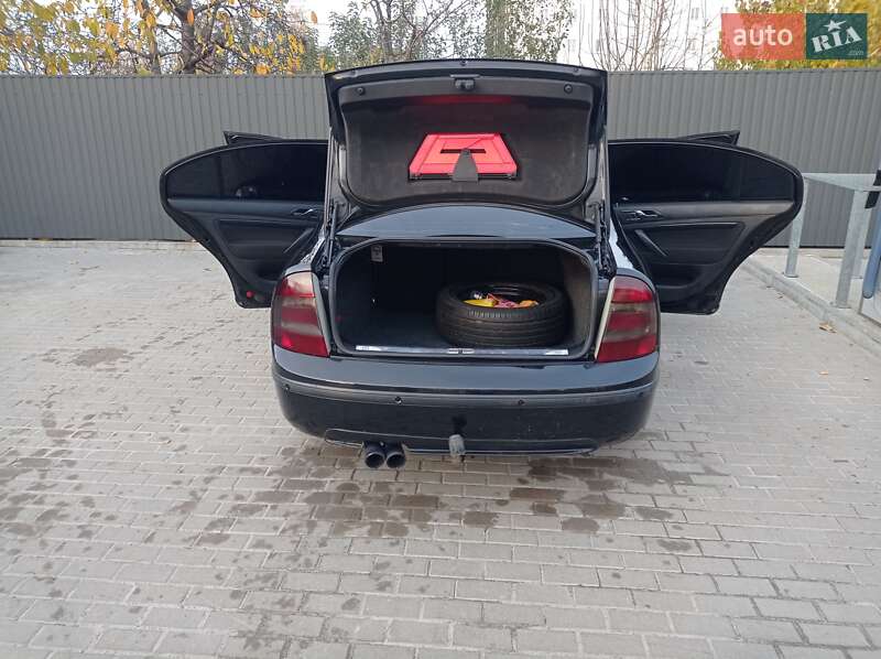 Лифтбек Skoda Superb 2007 в Новых Петровцах