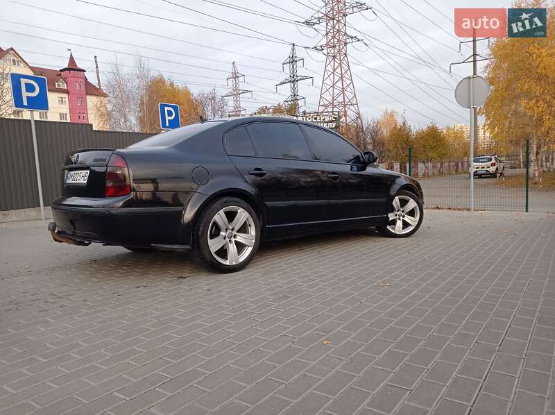 Лифтбек Skoda Superb 2007 в Новых Петровцах