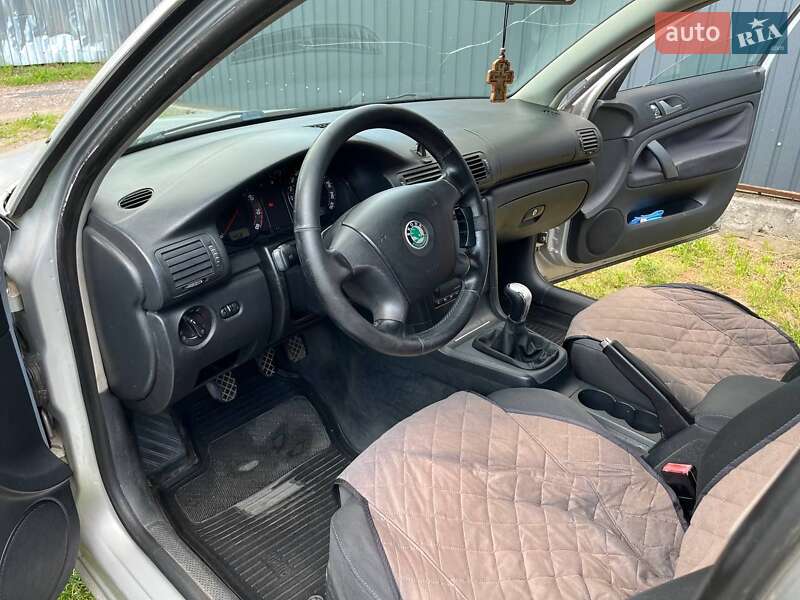 Лифтбек Skoda Superb 2006 в Василькове