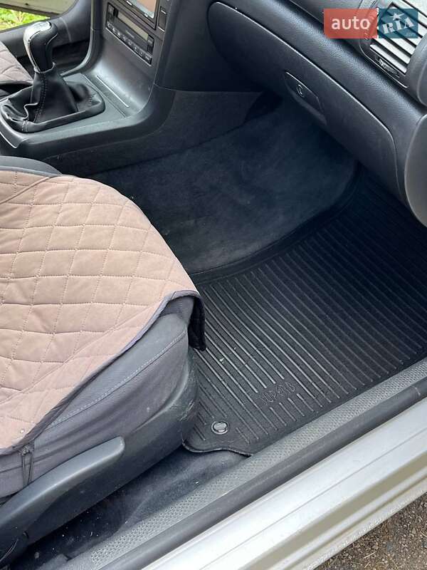 Лифтбек Skoda Superb 2006 в Василькове