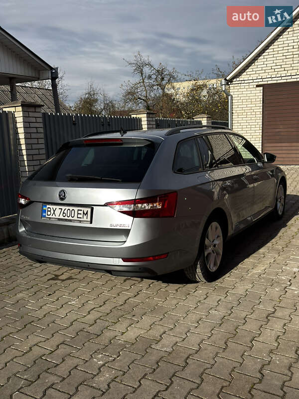 Универсал Skoda Superb 2015 в Шепетовке