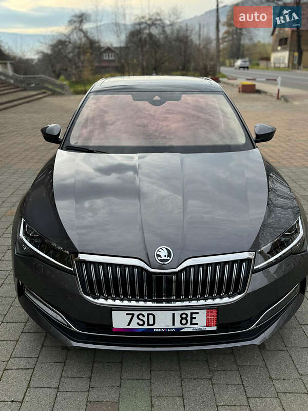 Лифтбек Skoda Superb 2021 в Делятине фото Лифтбек Skoda Superb 2021 в Делятине