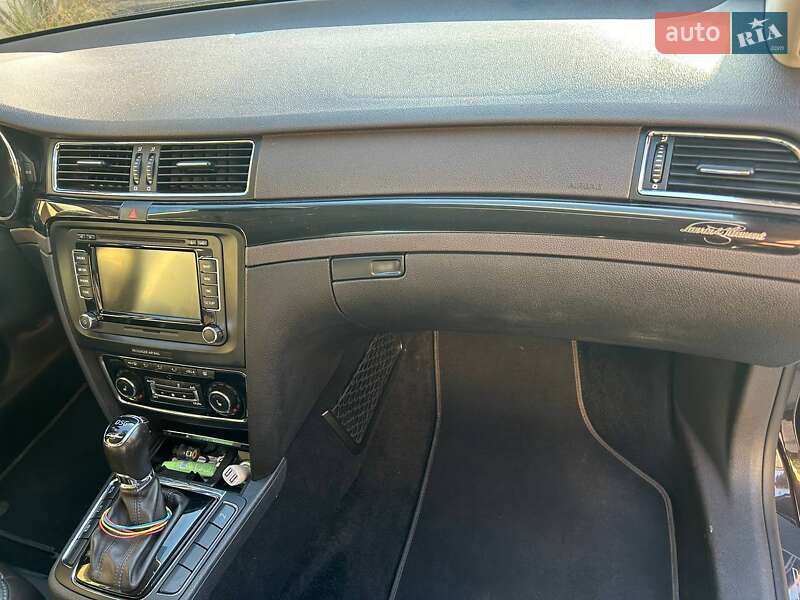 Универсал Skoda Superb 2013 в Киеве