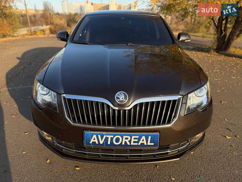 Лифтбек Skoda Superb 2013 в Кривом Роге фото 12 Лифтбек Skoda Superb 2013 в Кривом Роге