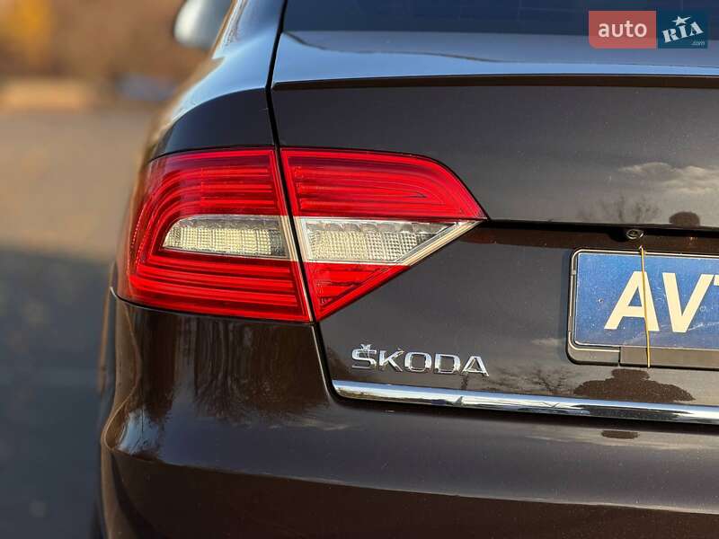 Лифтбек Skoda Superb 2013 в Кривом Роге фото 19 Лифтбек Skoda Superb 2013 в Кривом Роге
