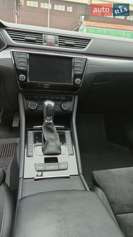 Лифтбек Skoda Superb 2017 в Черкассах